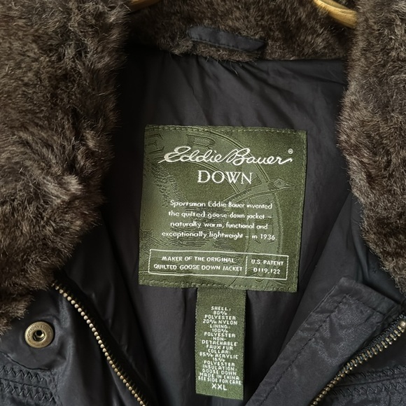 Eddie Bauer Charcoal Puffer Vest with Plush Collar - Picture 2 of 4